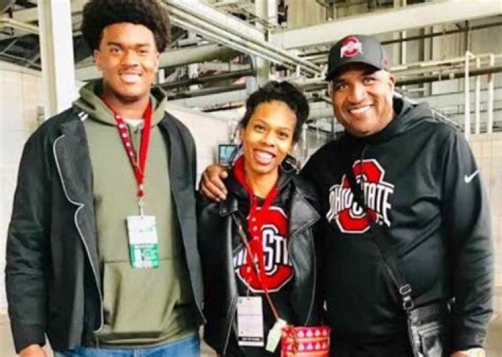 How Paris Johnson Jr.'s Dad Impacted His Football Career