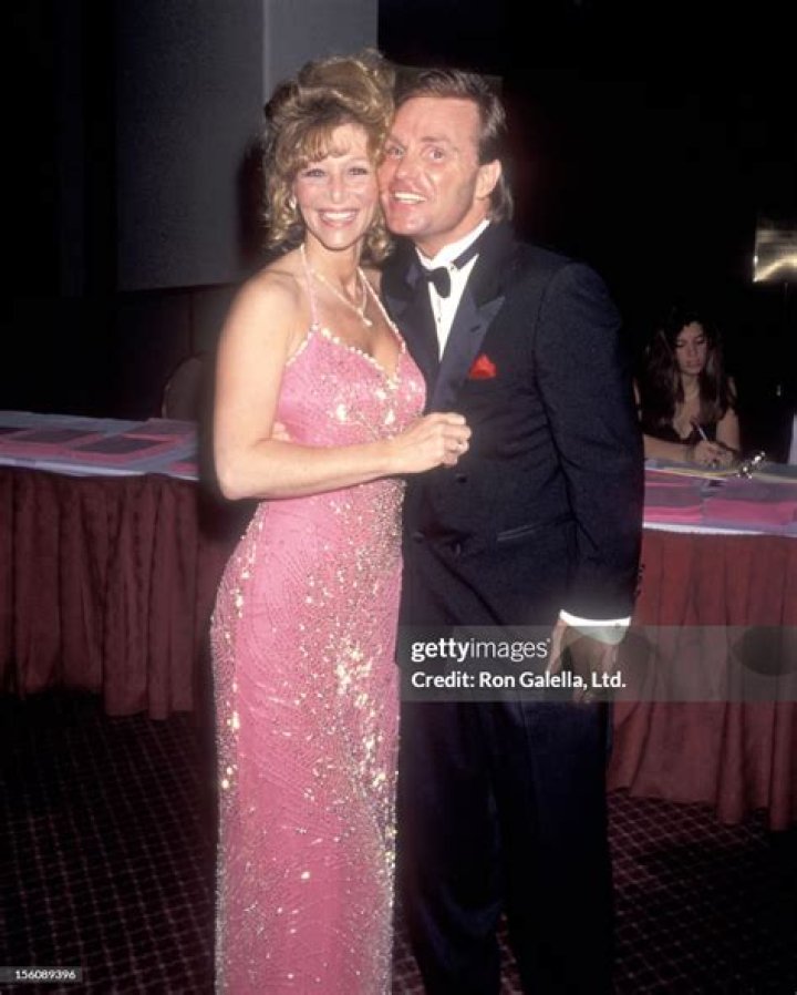Unveiling "Pictures Of Ray Combs' Wife"