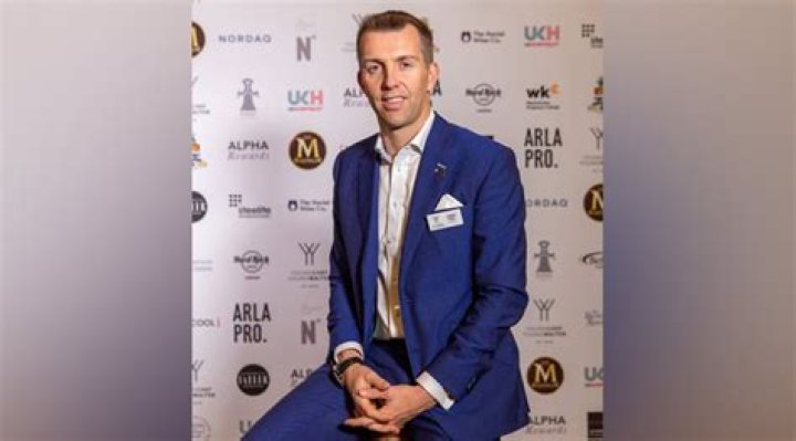 Unveiling The Hospitality Guru's Stature