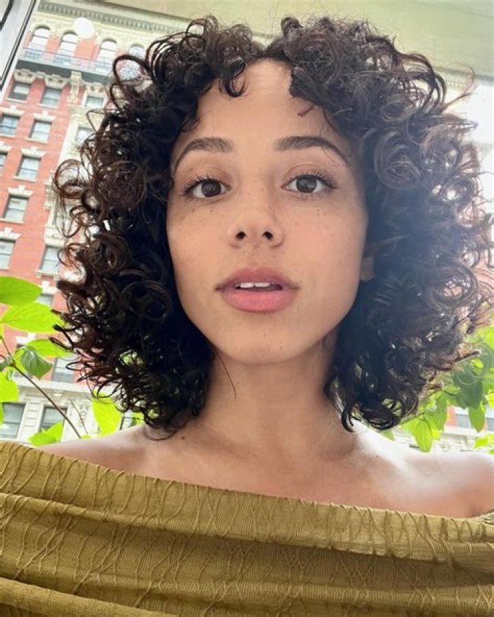 Unveiling The Identity And Impact Of Kiana Madeira's Race