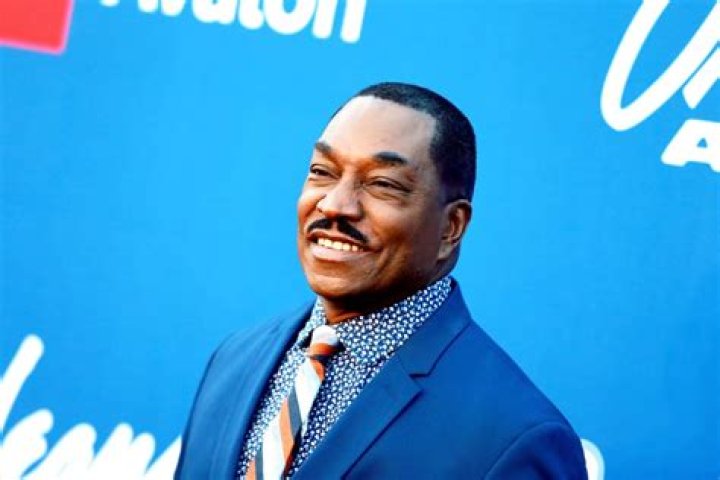 Who Holds Clifton Powell's Heart?